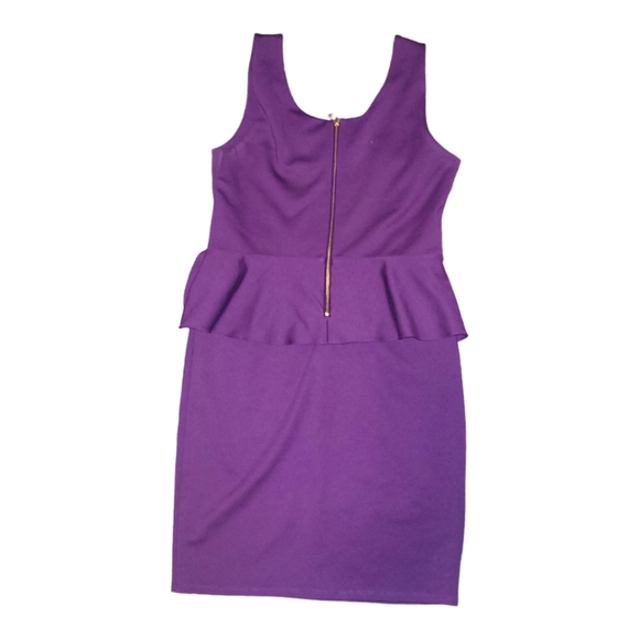 Super cute peplum dress - Picture 2 of 3